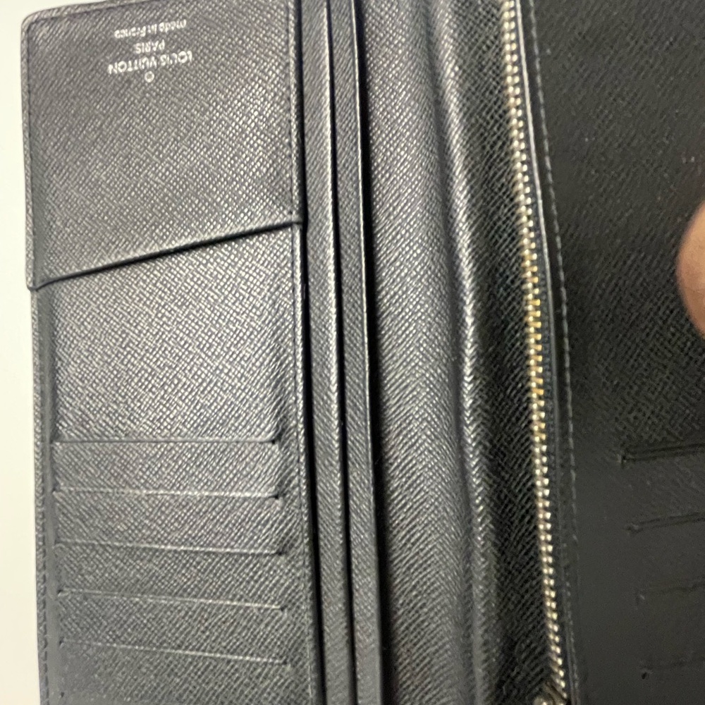 Louis Vuitton Black Textured Wallet - Picture 7 of 13